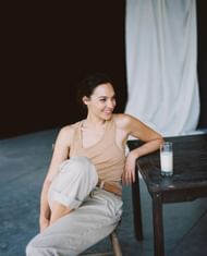 How tall is Gal Gadot?